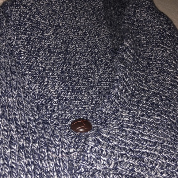 Men’s Banana Republic Sweater - Picture 4 of 5
